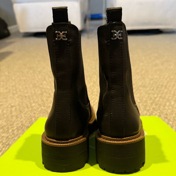 Sam Edelman Laguna Chelsea Boots - Picture 11 of 16